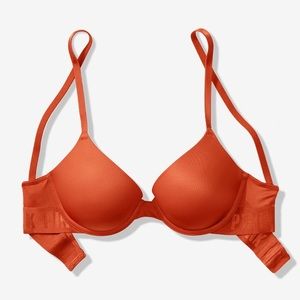 Victoria’s Secret PINK wear everywhere push-up